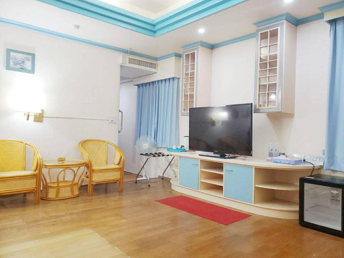 טאינאן Hua Ku Hotel מראה חיצוני תמונה