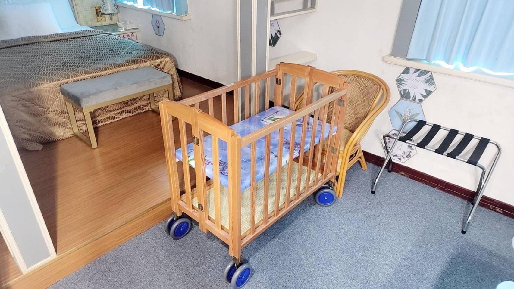 טאינאן Hua Ku Hotel מראה חיצוני תמונה